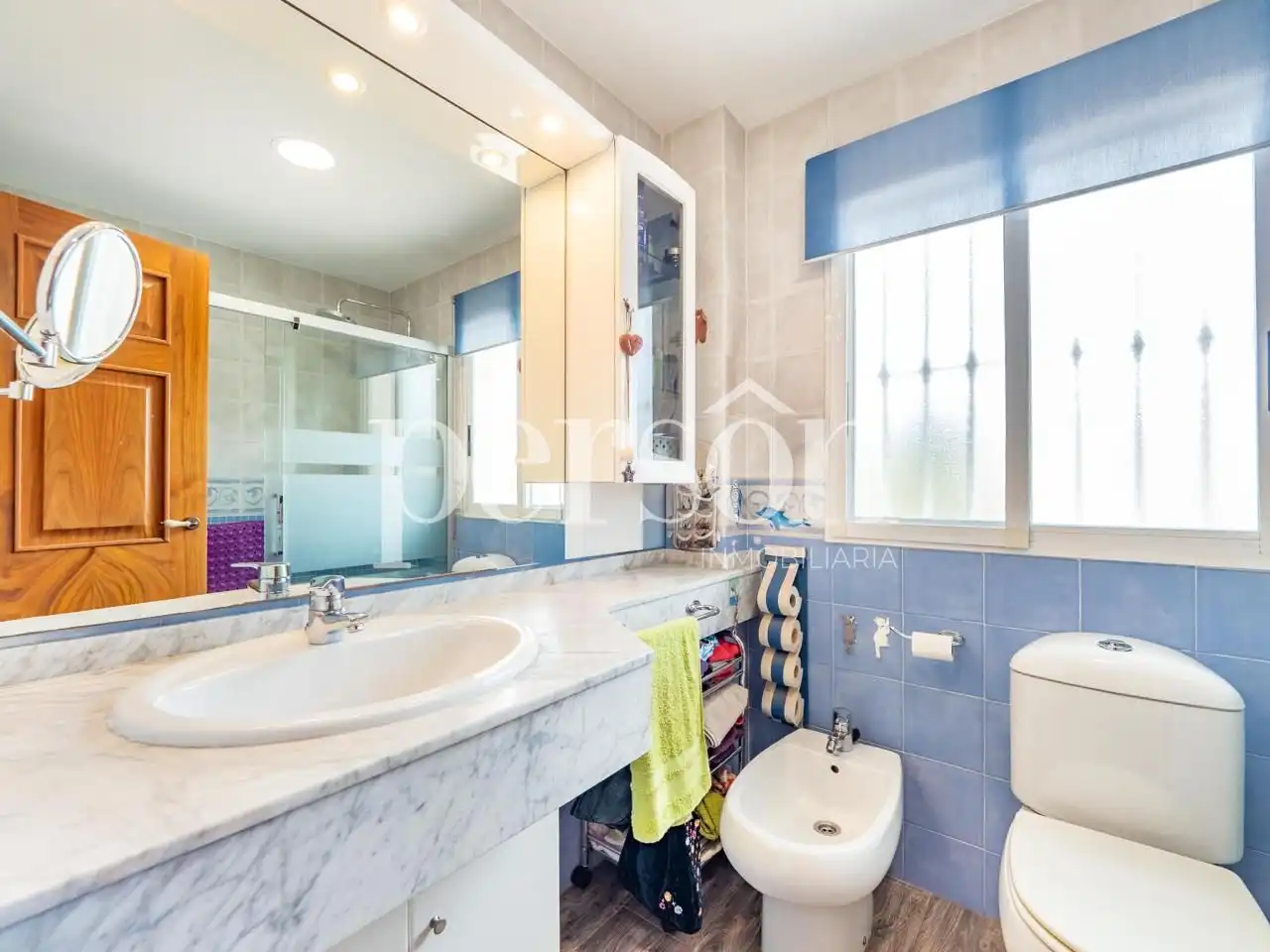 Baño de Casa adosada en venta en Godella con Calefacción, Jardín privado y Terraza