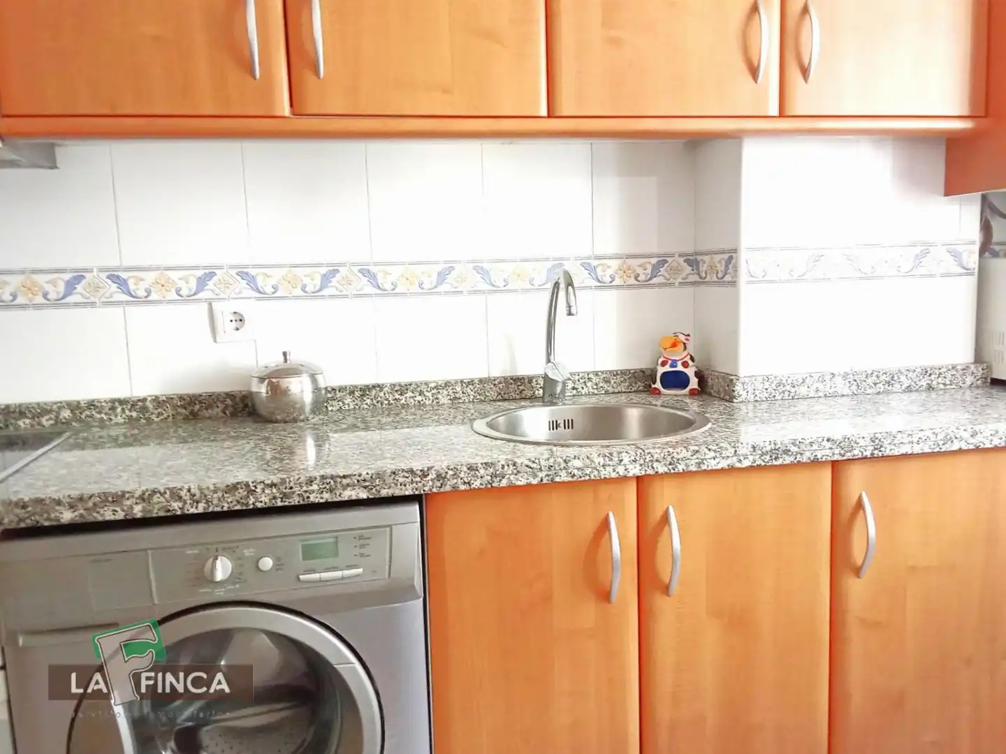 Cocina de Apartamento en venta en Gijón  con Calefacción, Parquet y Trastero