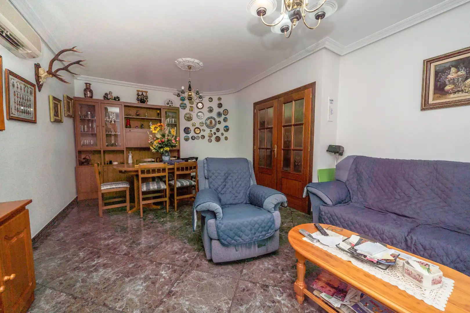 Sala d'estar de Casa adosada en venda en San Pedro del Pinatar amb Aire condicionat, Jardí privat i Terrassa