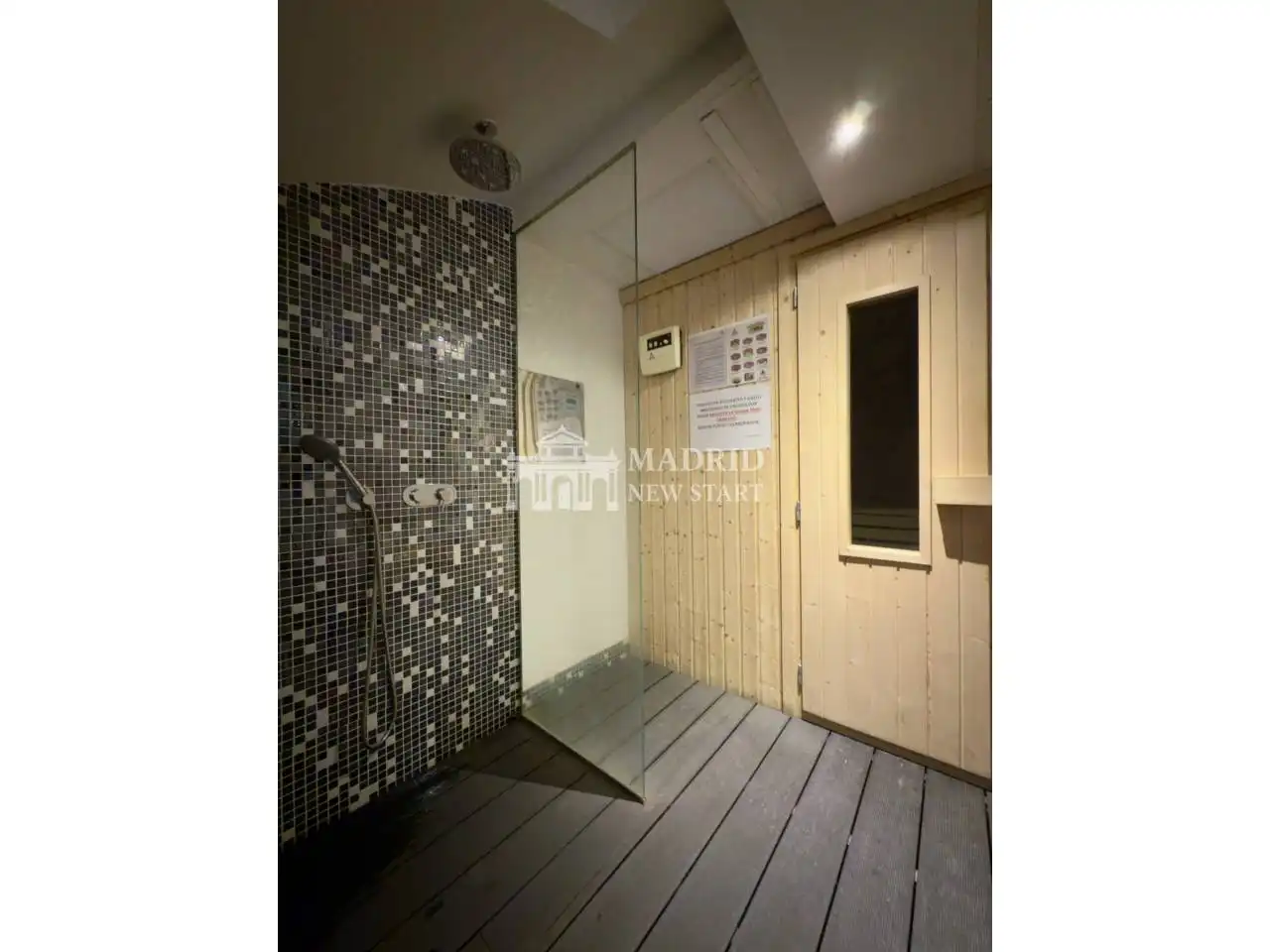 Badezimmer von Wohnung zur Miete in Madrid mit Klimaanlage, Heizung und Parkett