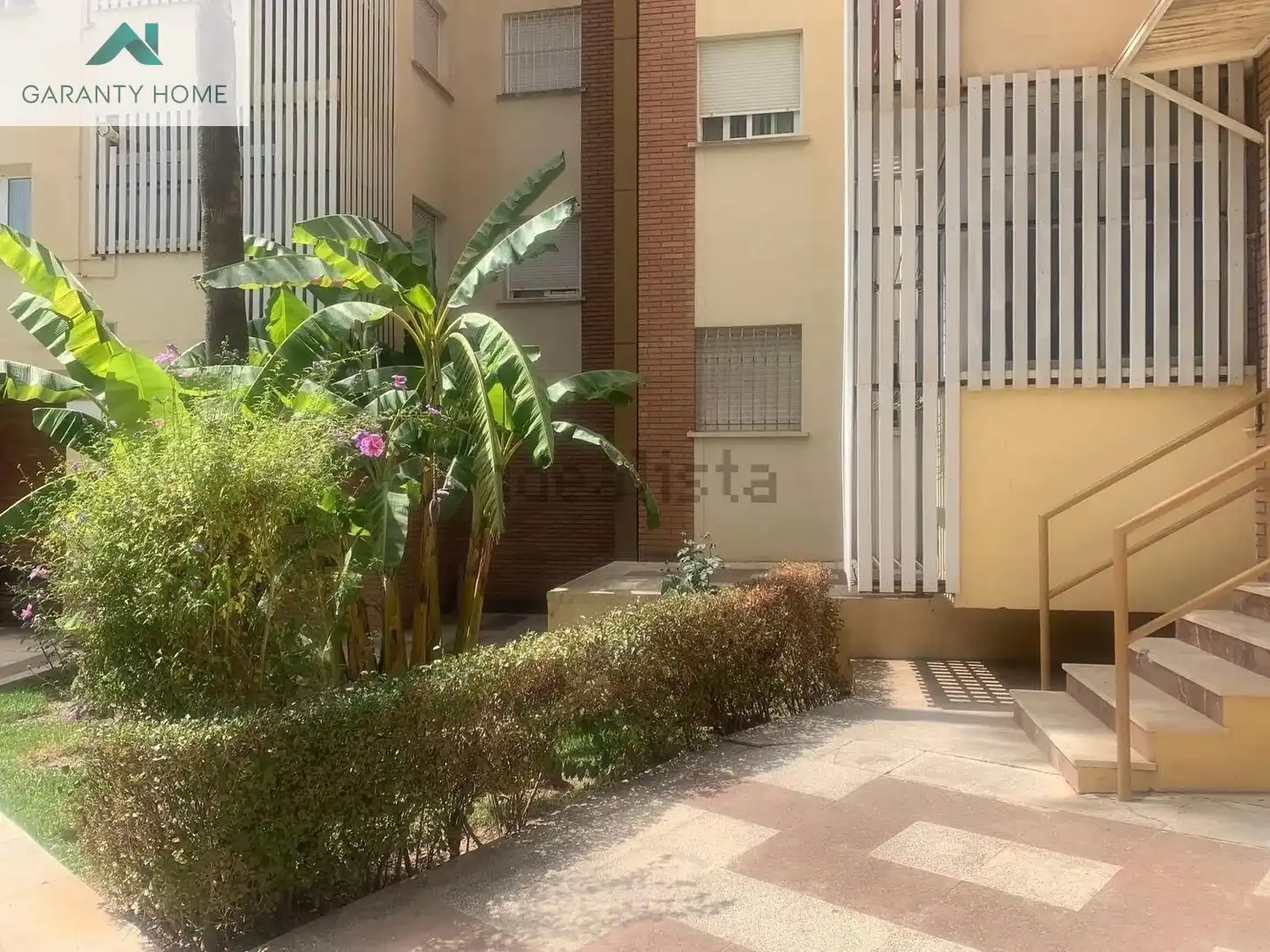 Außenansicht von Wohnung zur Miete in Málaga mit Klimaanlage, Privatgarten und Balkon