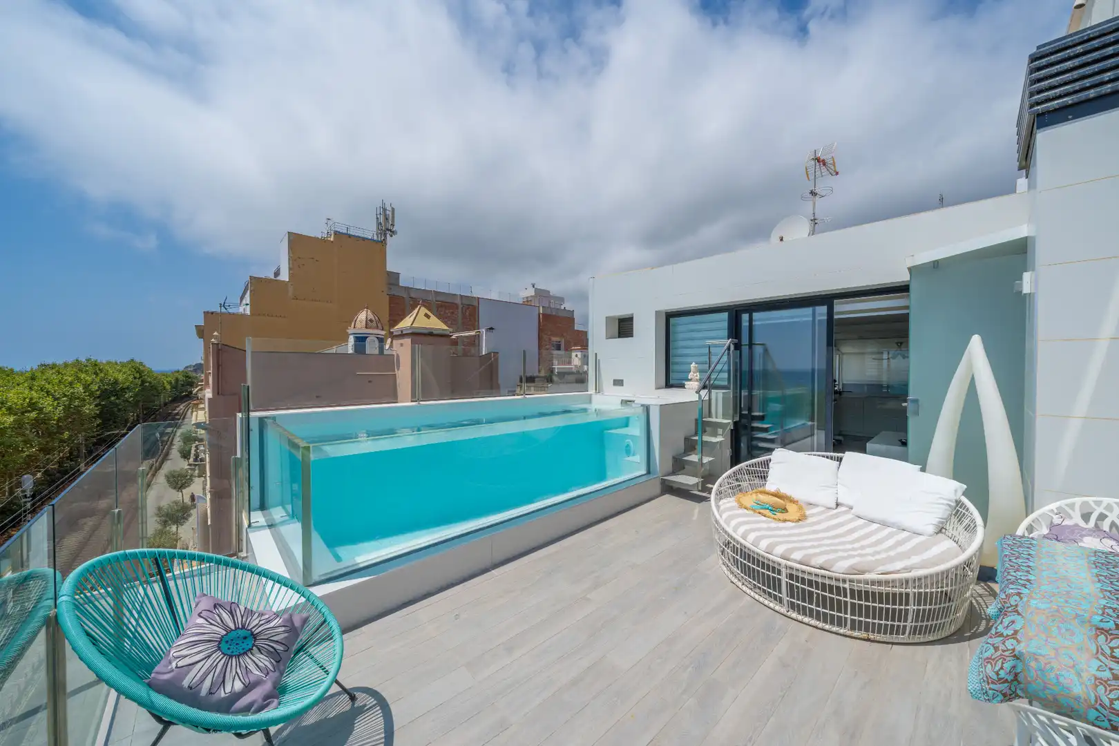 Schwimmbecken von Dachboden zum Verkauf in Calella mit Klimaanlage, Terrasse und Schwimmbad