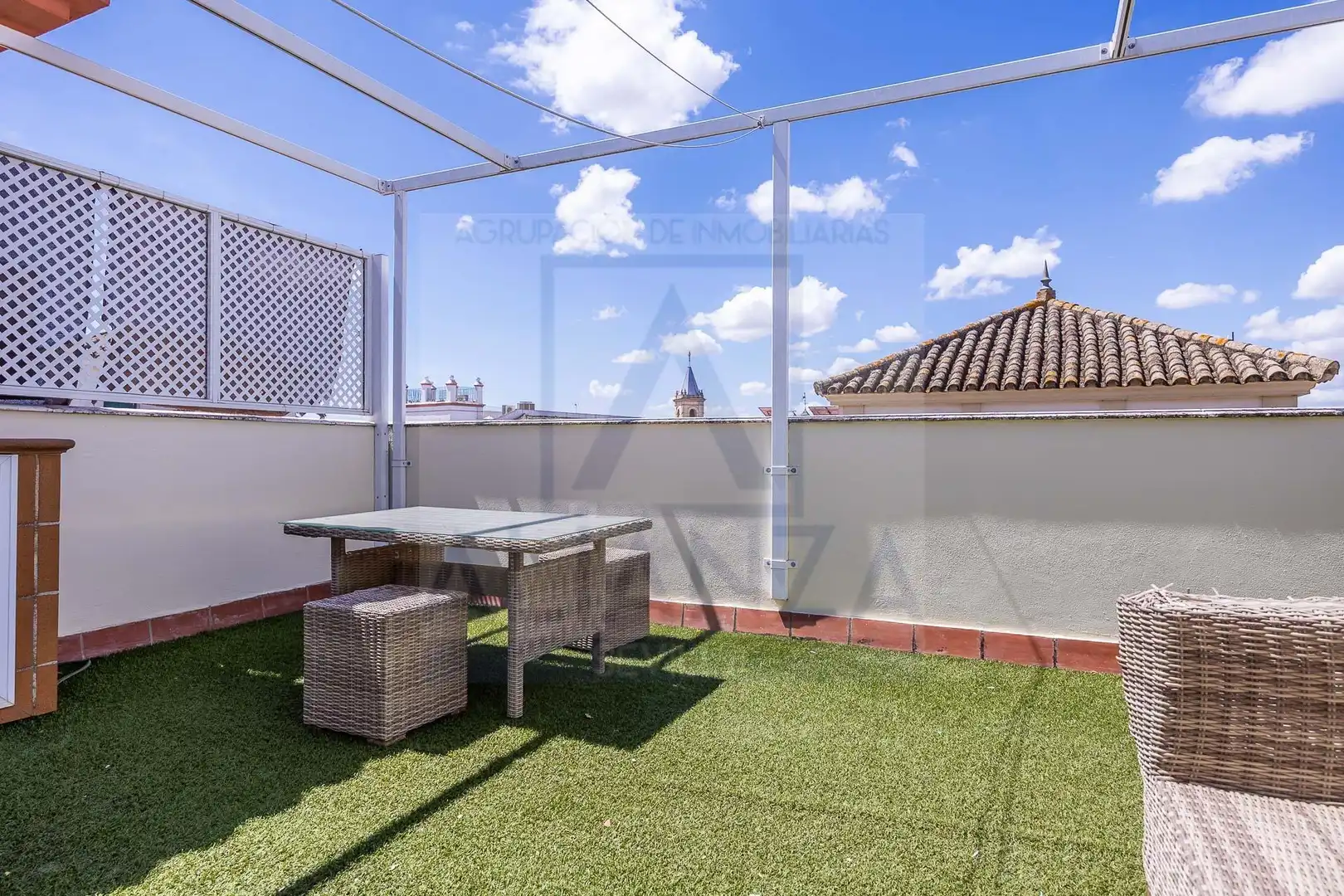 Terrasse von Maisonette zum Verkauf in Gines mit Klimaanlage, Terrasse und Abstellraum