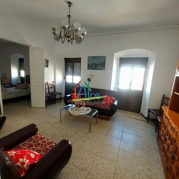 Sala de estar de Casa adosada en venta en Cala con Terraza, Trastero y Amueblado