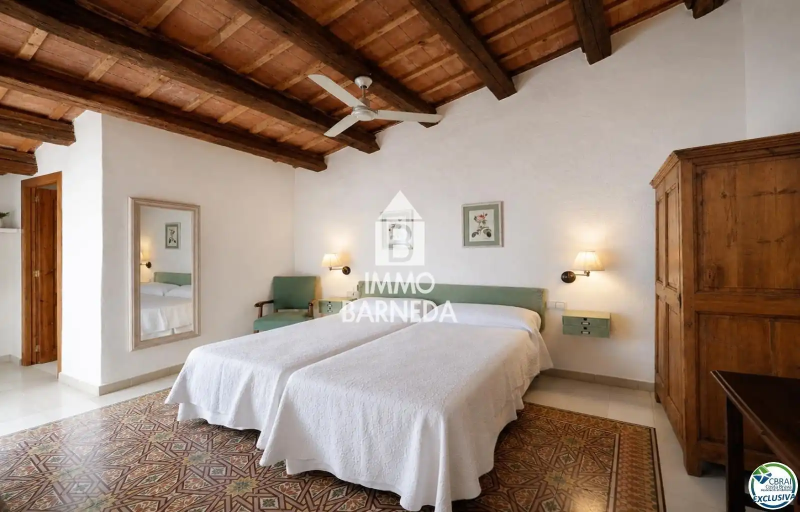 Dormitori de Casa o xalet en venda en Fortià amb Calefacció i Balcó