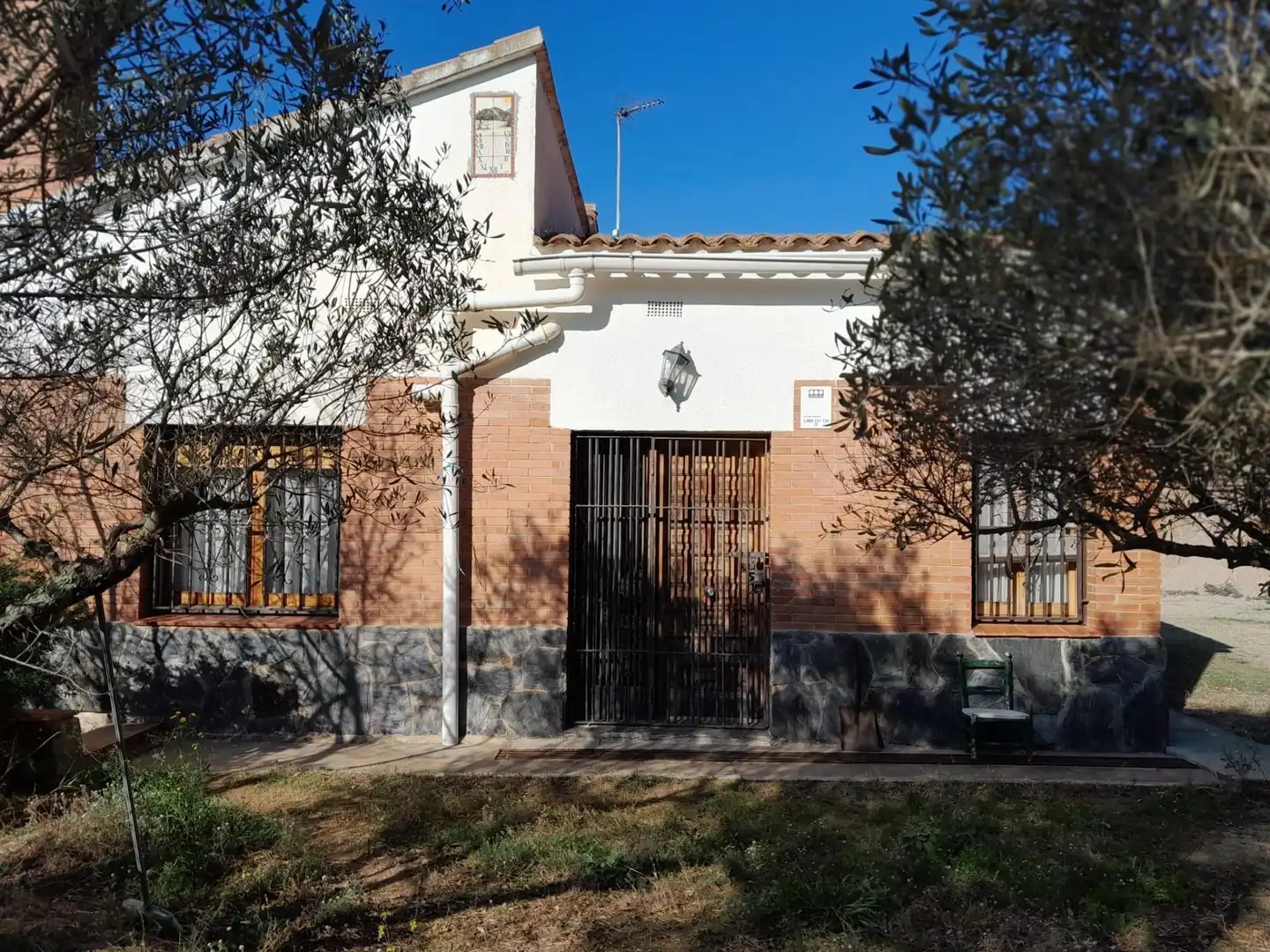 Außenansicht von Country house zum Verkauf in Arenys de Munt mit Privatgarten und Terrasse