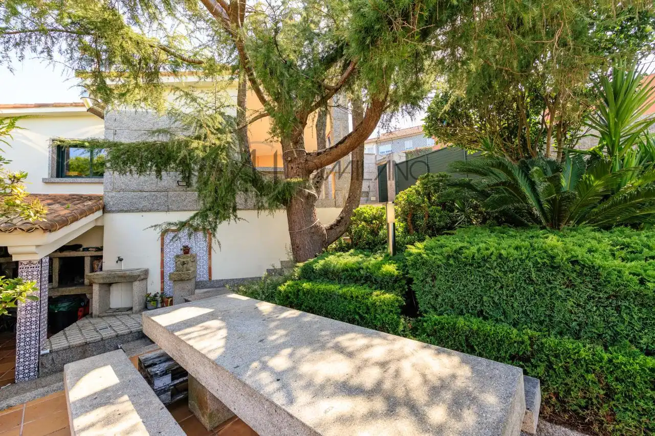 Jardín de Casa o chalet en venta en Nigrán con Calefacción, Jardín privado y Parquet