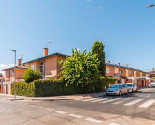 Vista exterior de Casa o xalet en venda en  Madrid Capital amb Terrassa