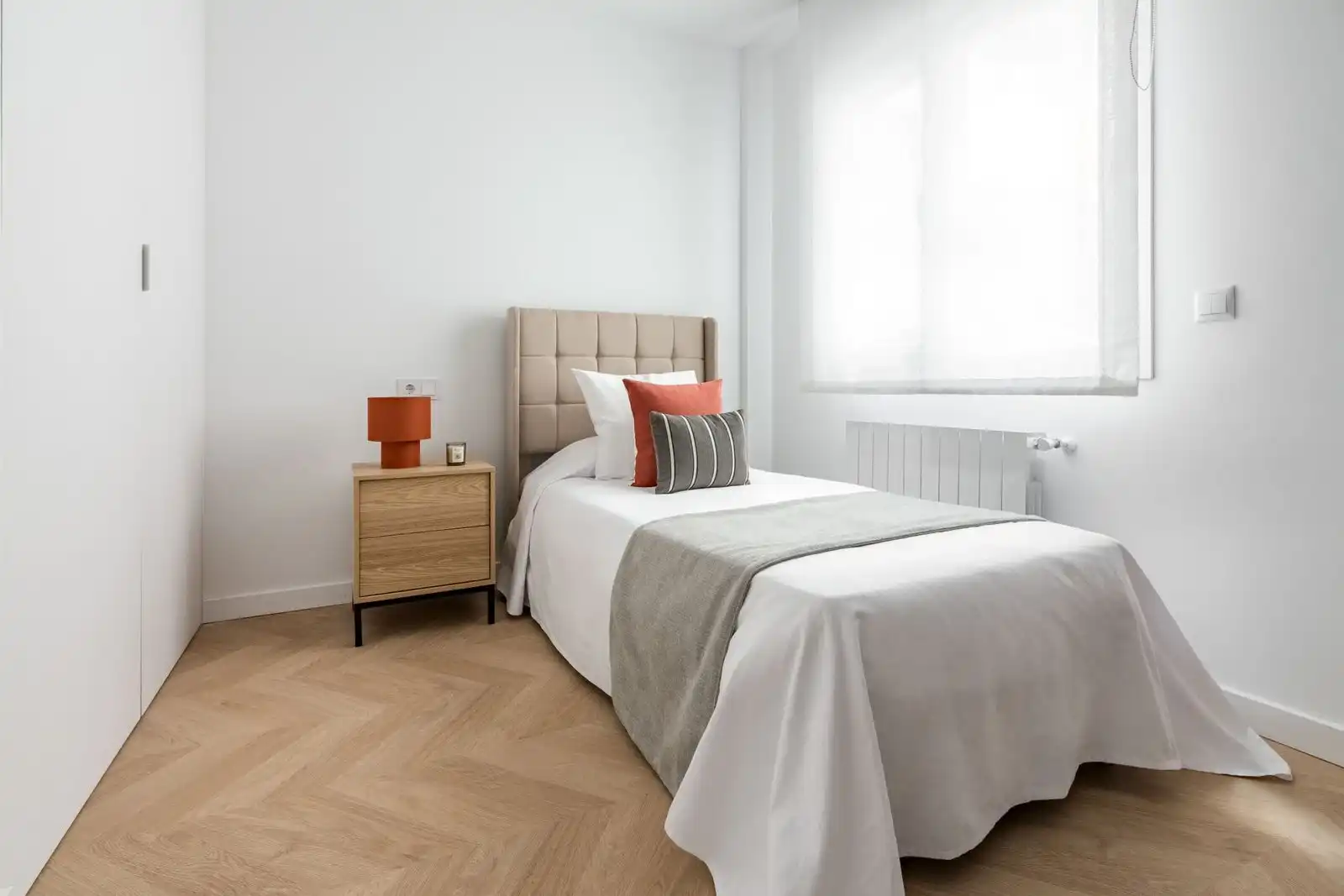 Bedroom of Apartments for rent in Madrid  with Air Conditioner, Heating and Furnished