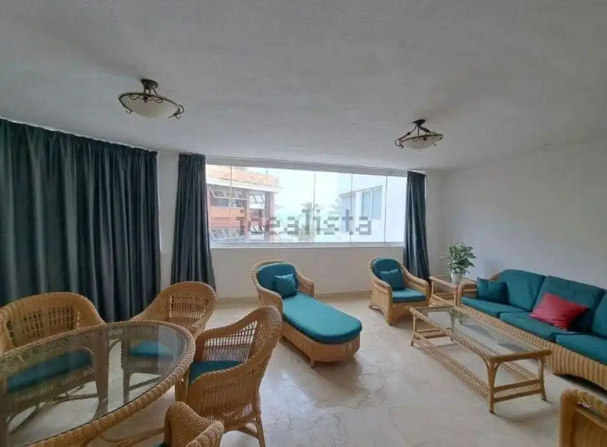 Pis amb piscina en venda a Nueva Andalucía, imagen 5