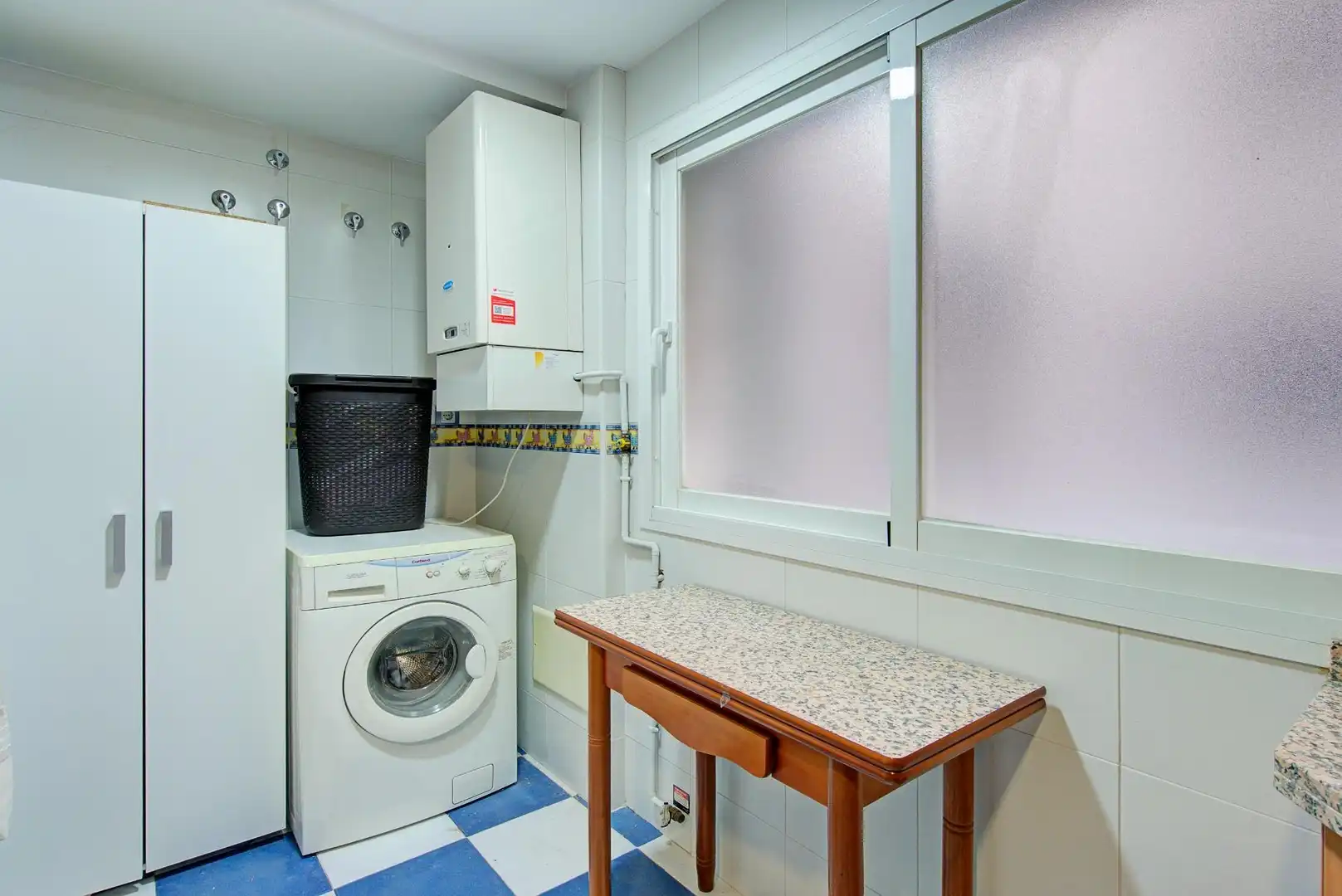 Kitchen of Flat for sale in Granada  with Air Conditioner, Heating and Terrace
