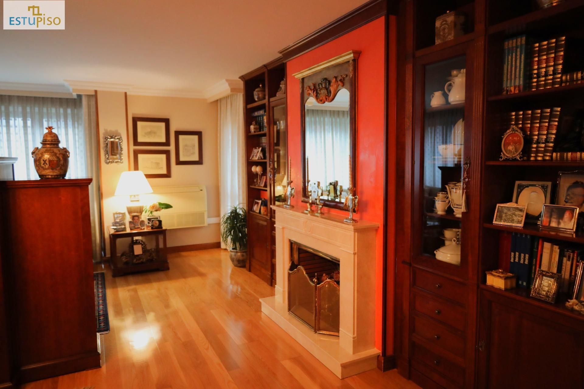 Living room of Flat for sale in León Capital   with Heating and Storage room