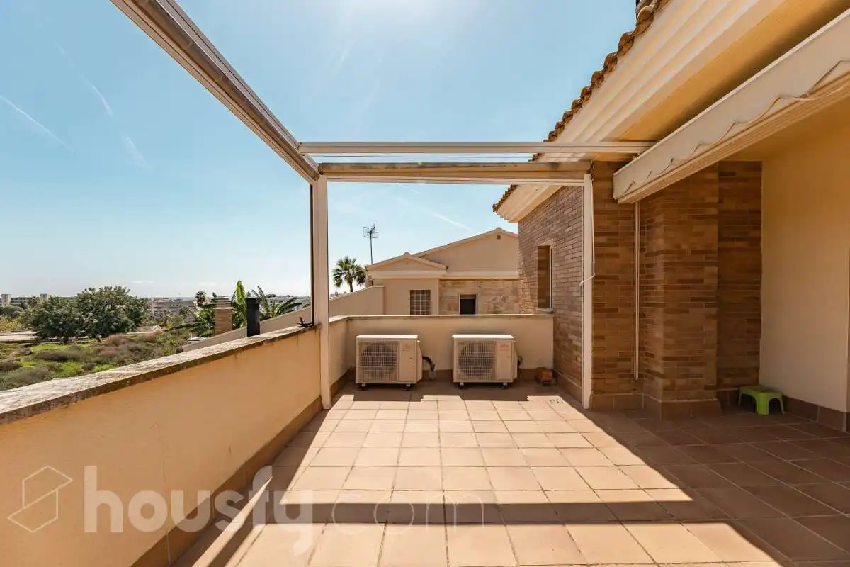 Terraza de Casa o chalet en venta en Calafell con Aire acondicionado, Calefacción y Jardín privado