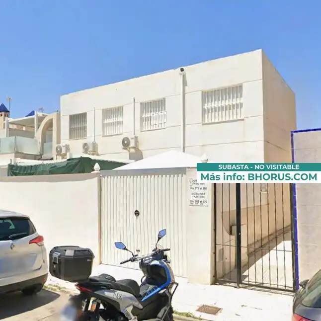 Casa con piscina en venta en DOÑA INES 5B