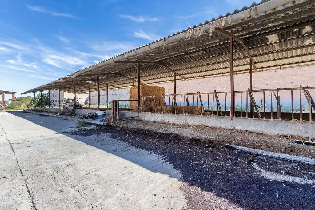Fabrikhallen zum Verkauf in Pt. Detrás de la Pleta, Torrefarrera
