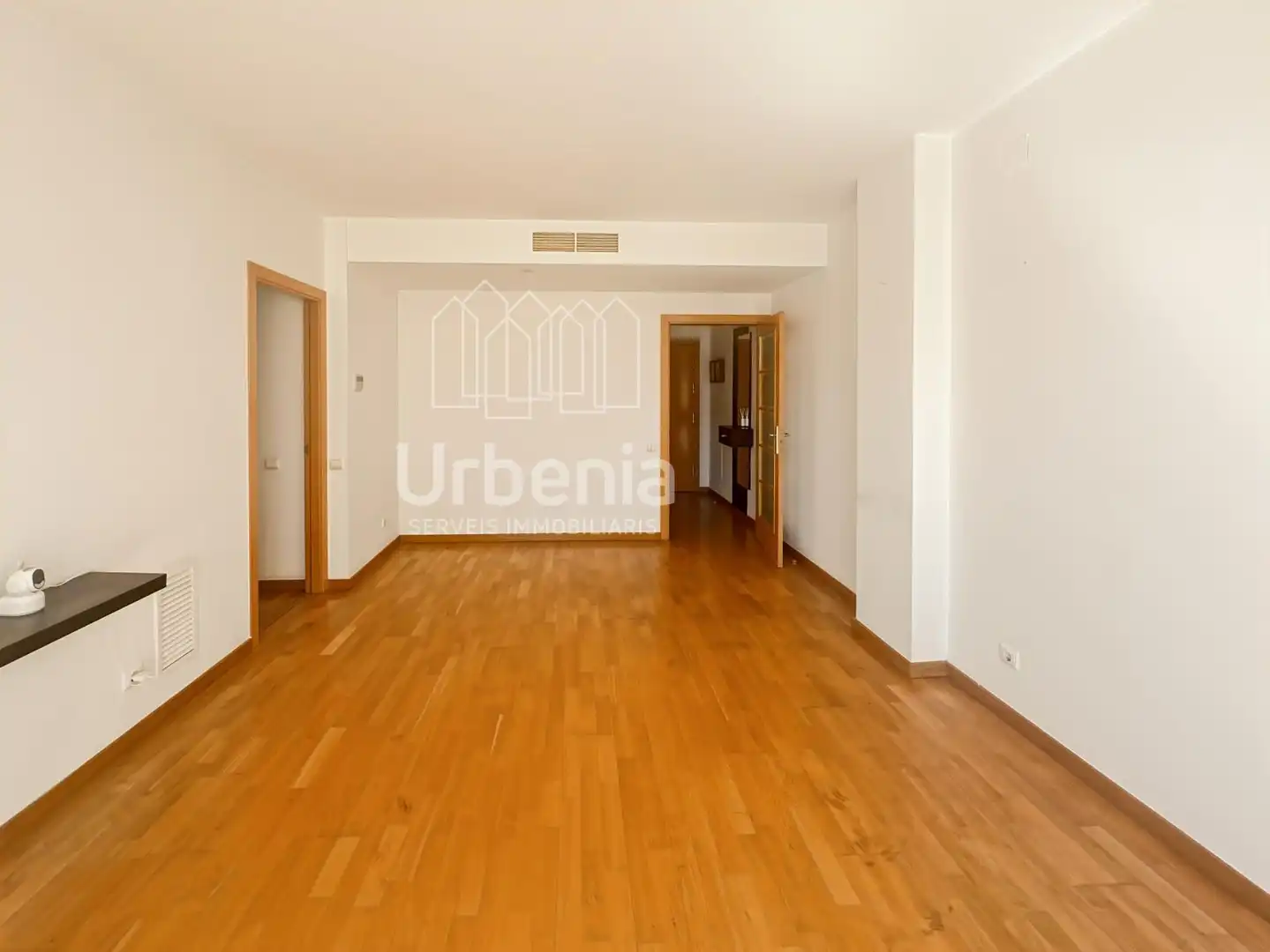 Habitación de Piso en venta en Mataró con Calefacción, Terraza y Trastero