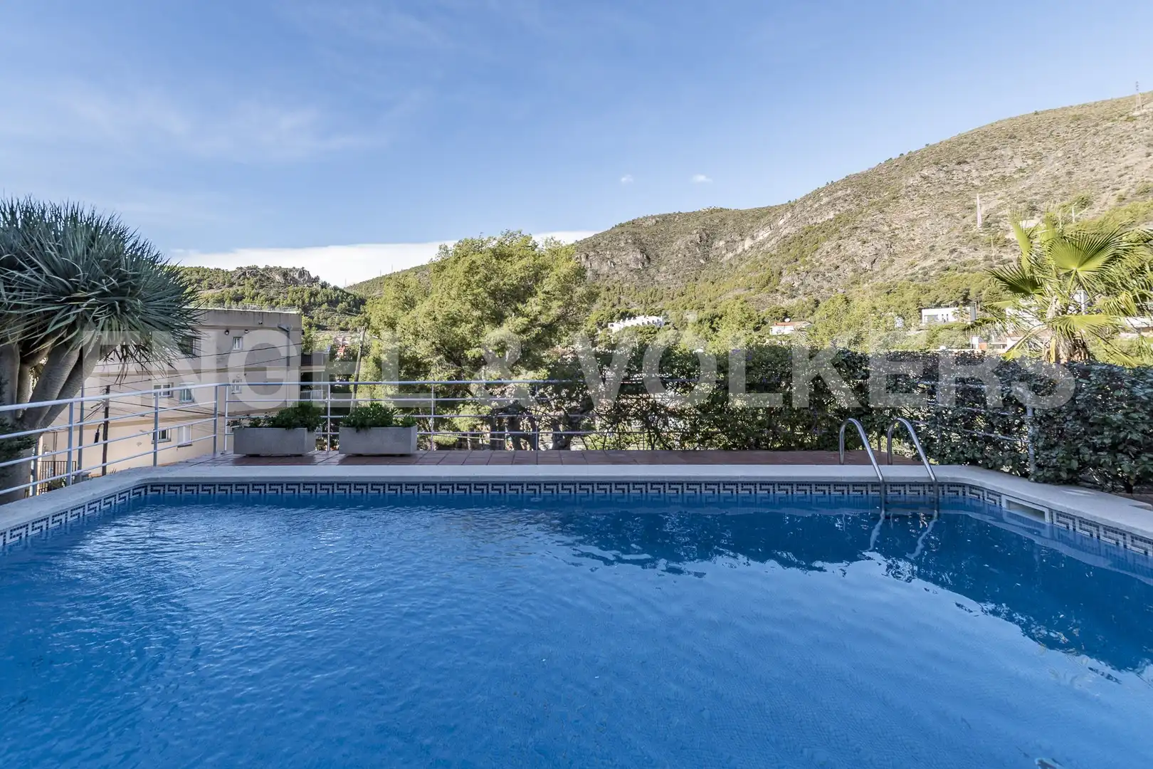 Piscina de Casa o xalet en venda en Castelldefels amb Aire condicionat, Calefacció i Jardí privat