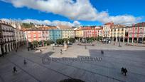 Vista exterior de Pis en venda en Burgos Capital amb Calefacció