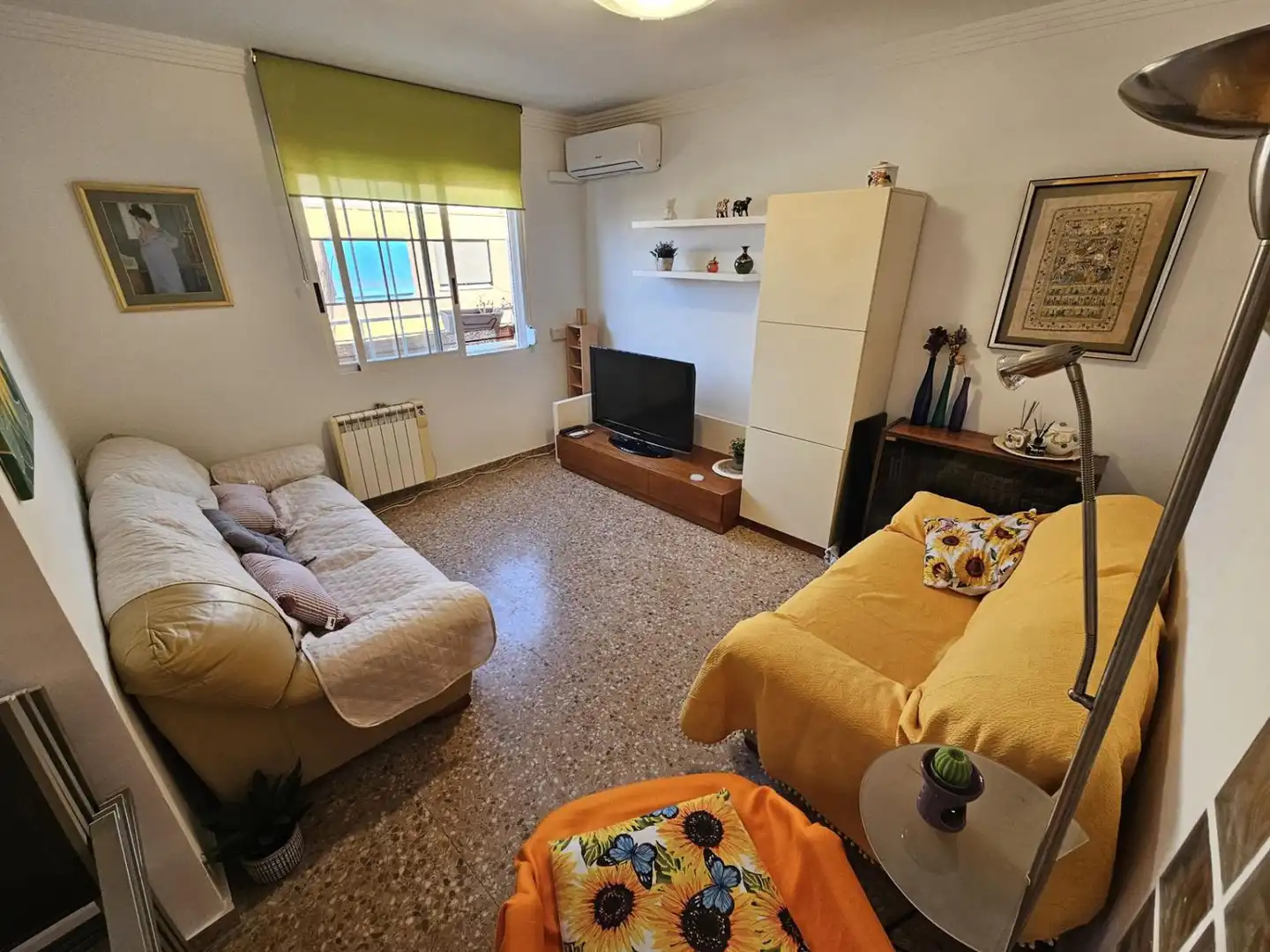Attic for rent in Avenida de Valencia - Avenida de Casalduch