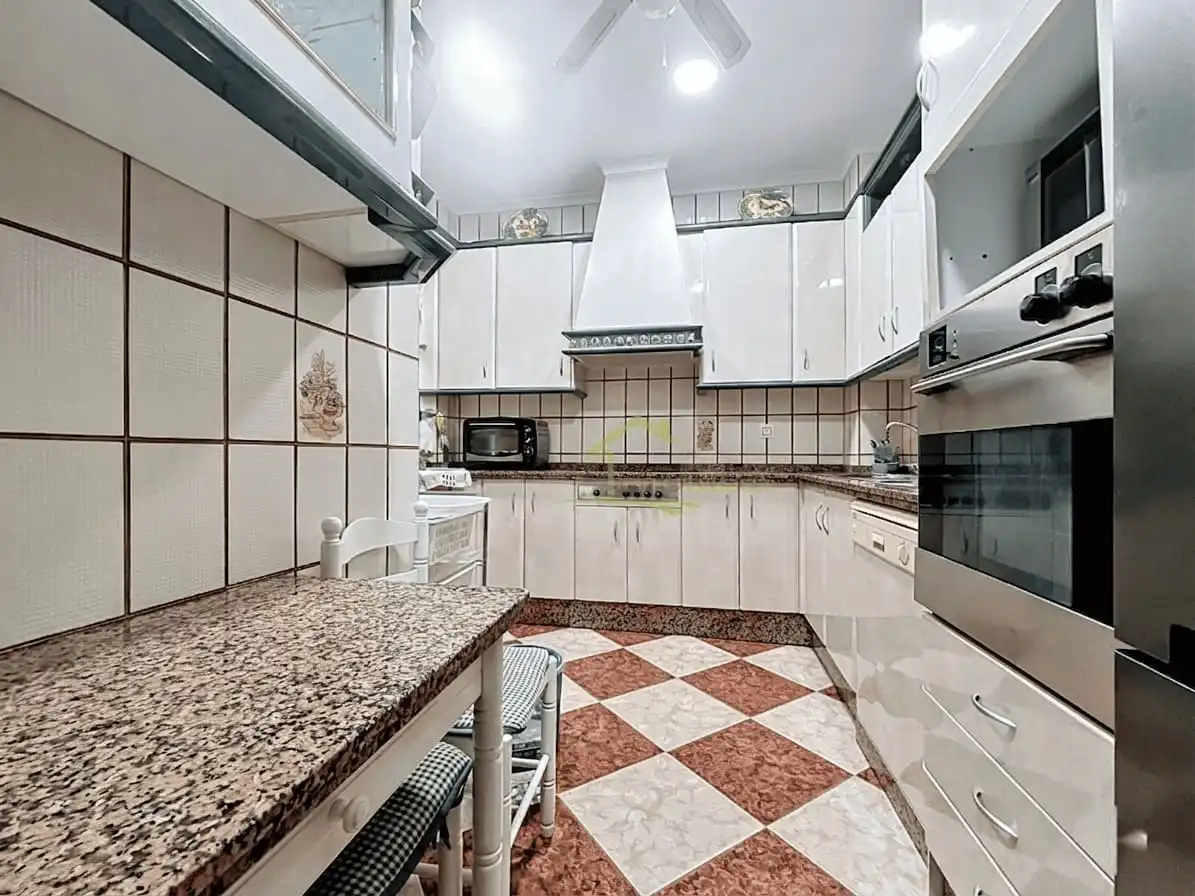 Cocina de Casa o chalet en venta en Puente Genil con Aire acondicionado, Terraza y Trastero