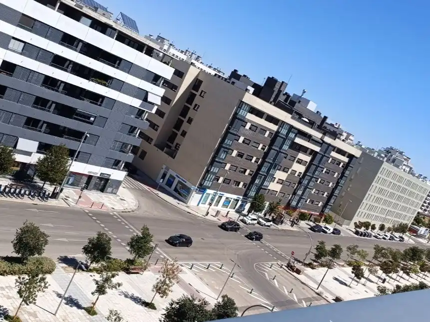 Exterior view of Attic for share in Madrid  with Air Conditioner, Heating and Parquet flooring