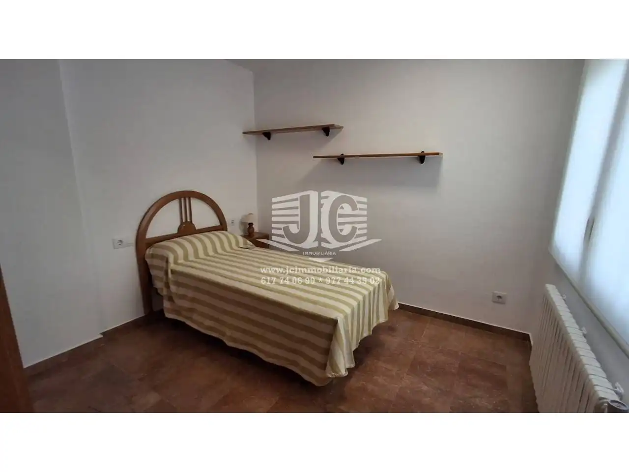 Habitación de Piso de alquiler en Tortosa con Aire acondicionado, Terraza y Amueblado