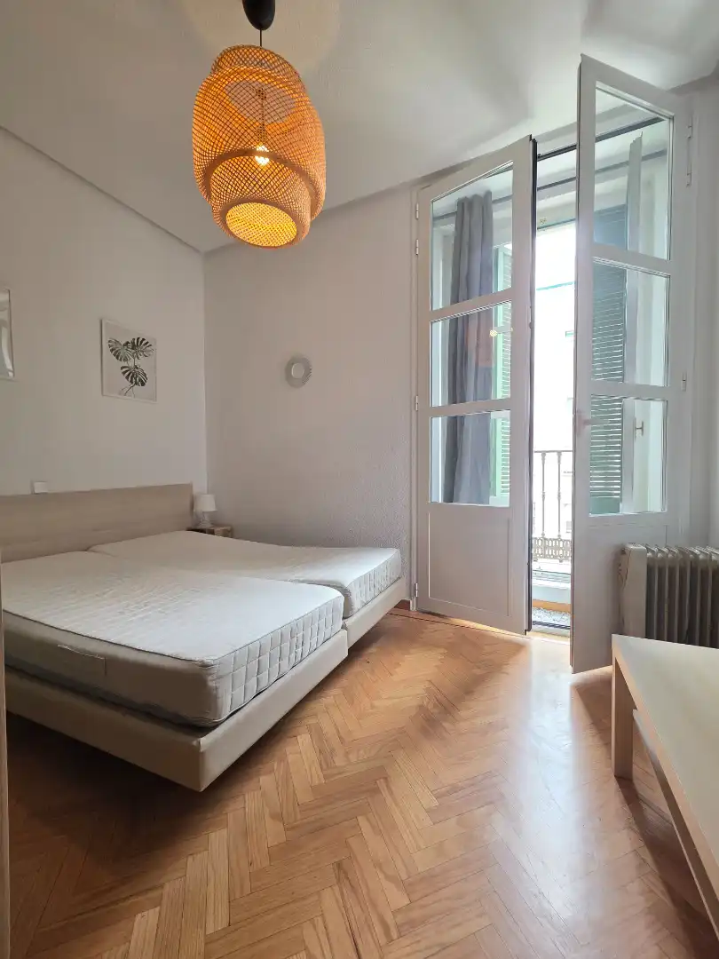 Schlafzimmer von Wohnung zum Verkauf in Madrid mit Klimaanlage, Heizung und Parkett