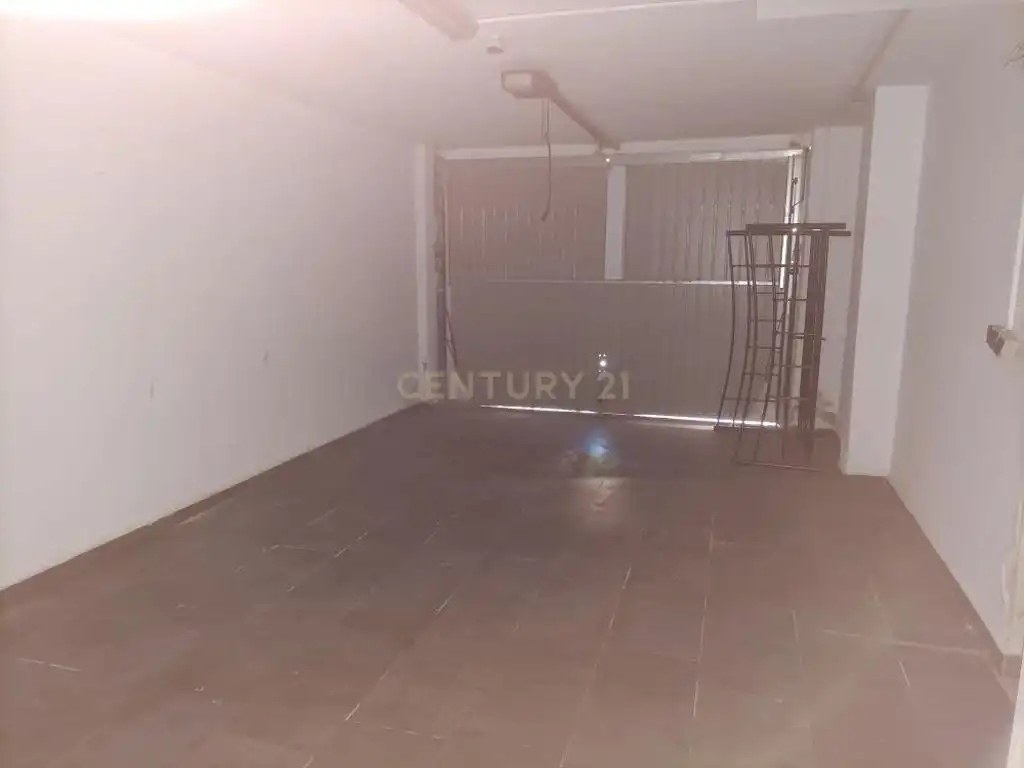 Casa o chalet en venta en Chiva con Jardín privado, Trastero y Balcón