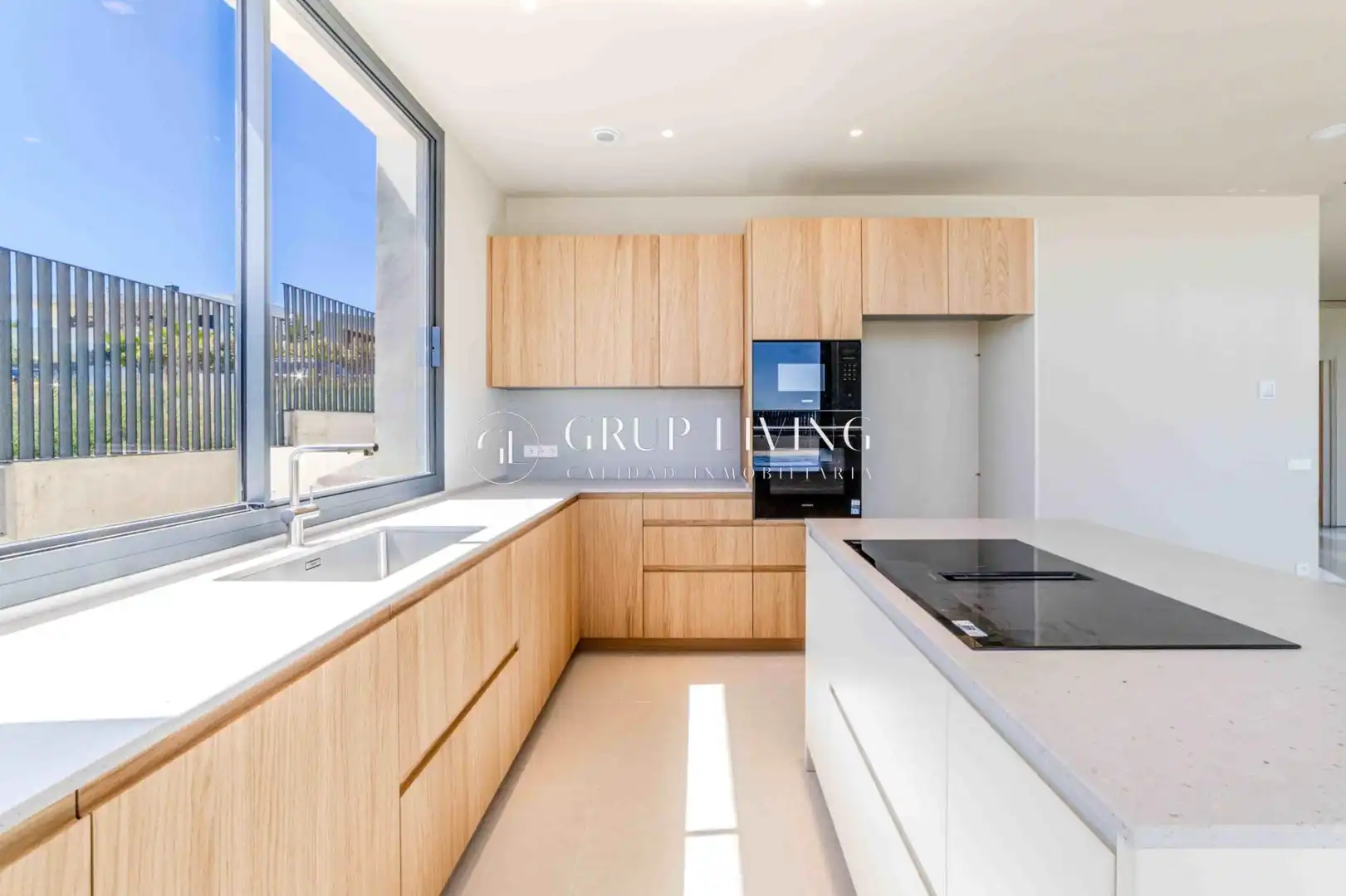 Cocina de Casa o chalet en venta en Sitges con Aire acondicionado, Calefacción y Jardín privado