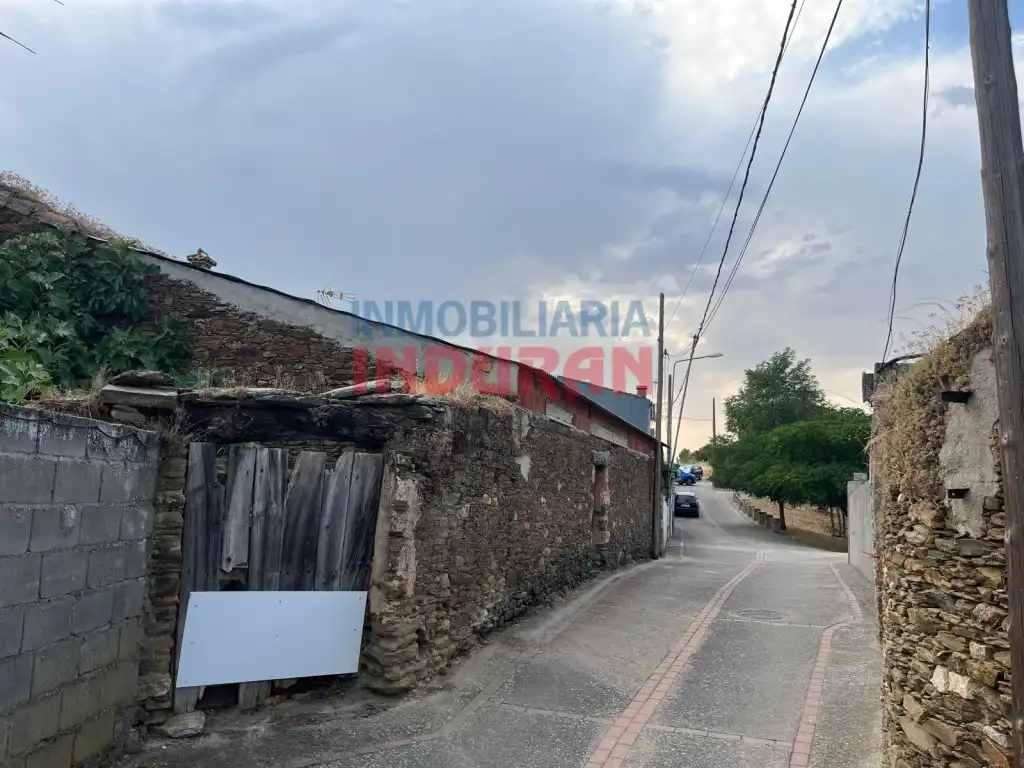 Exterior view of Houses for sale in Valdecañas de Tajo