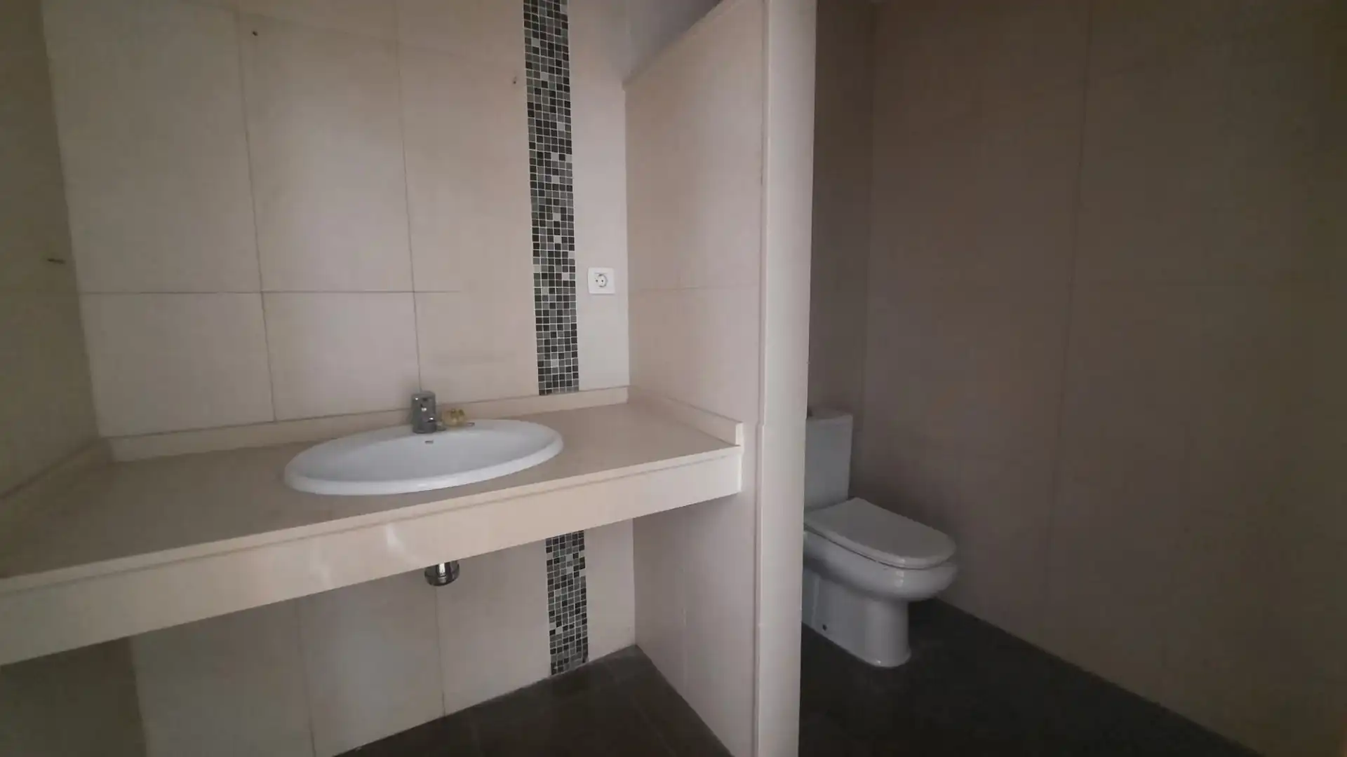 Bathroom of Industrial buildings for rent in Almazora / Almassora