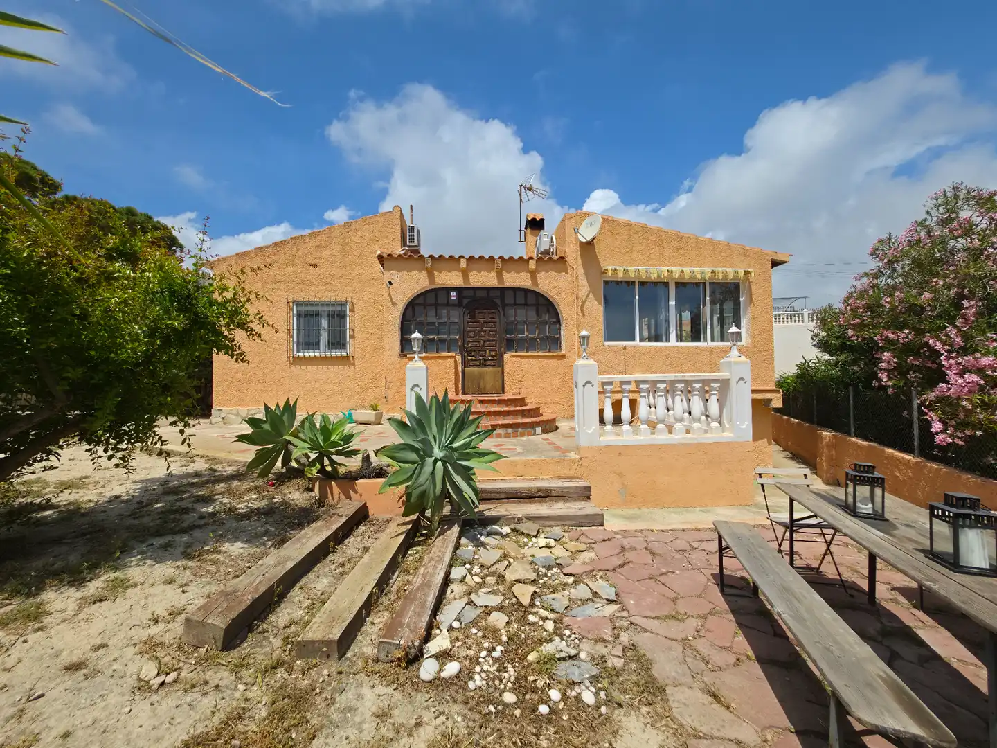 Exterior view of Houses for sale in El Campello  with Air Conditioner, Heating and Private garden
