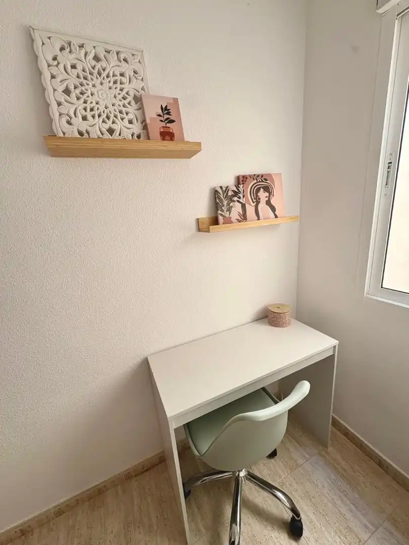 Dormitori de Apartament de lloguer en Torrevieja amb Piscina, Moblat i Rentadora