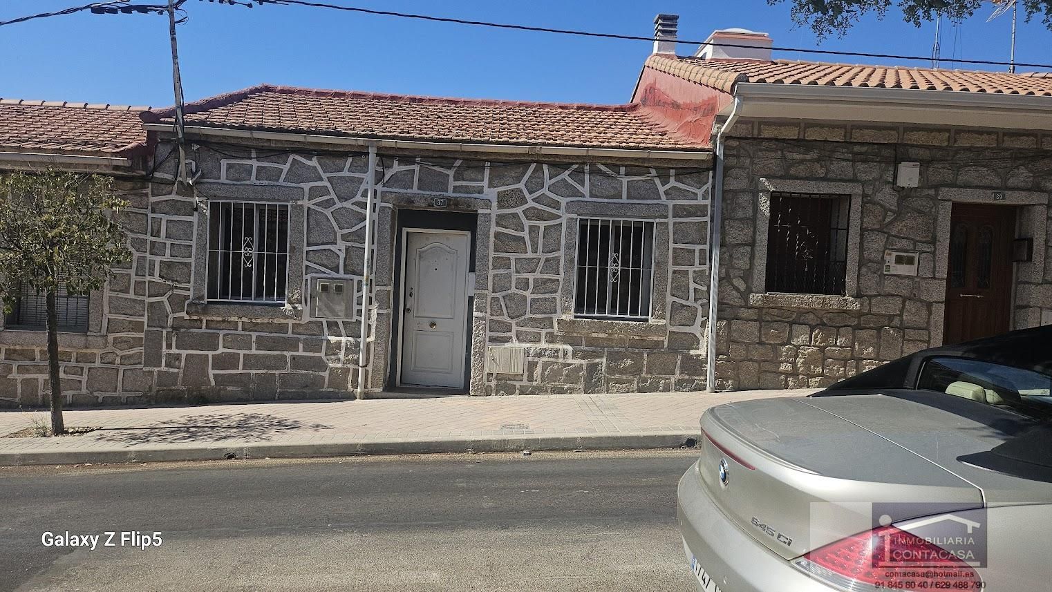 Vista exterior de Casa adosada en venda en Colmenar Viejo amb Terrassa