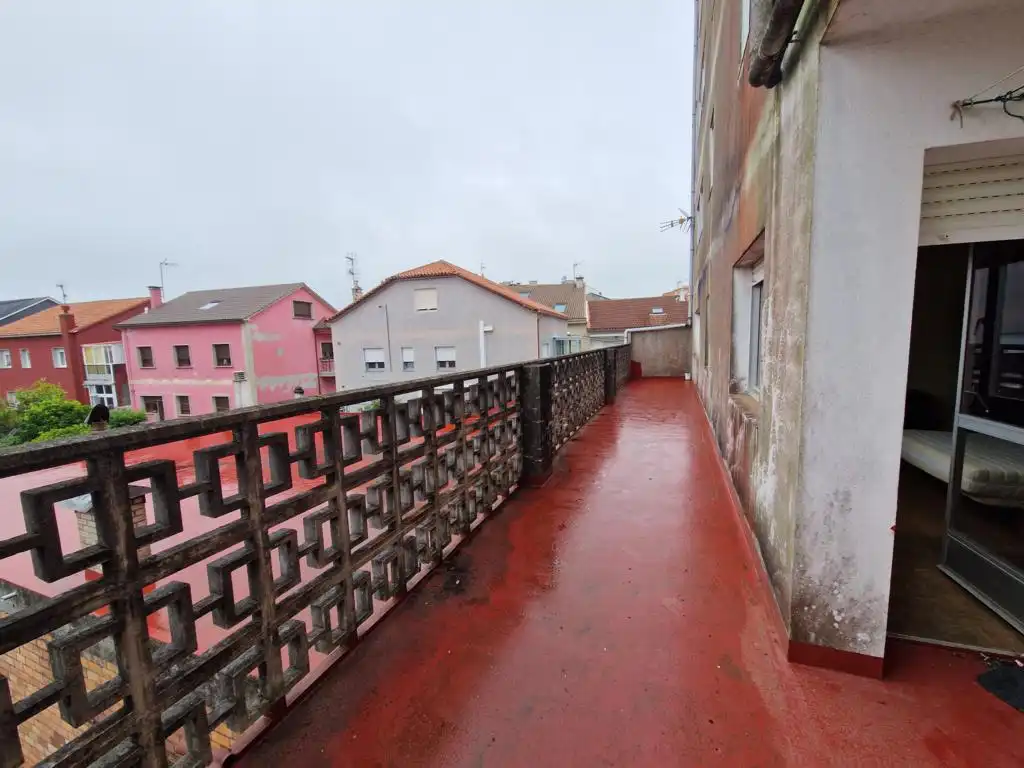 Terraza de Piso en venta en Vilanova de Arousa con Parquet, Amueblado y Balcón