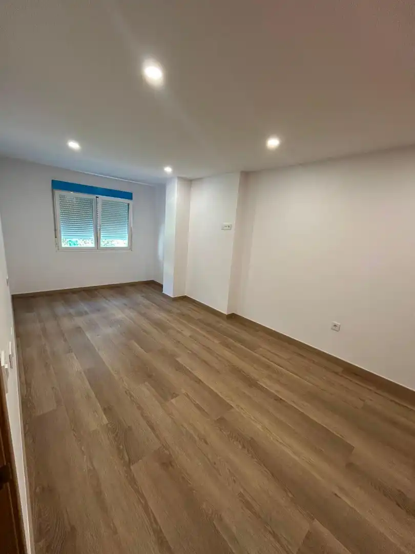 Casa o chalet de alquiler en Lugo con Calefacción, Jardín privado y Parquet