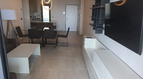 Foto 3 de Piso de alquiler en Playa Poniente, Alicante