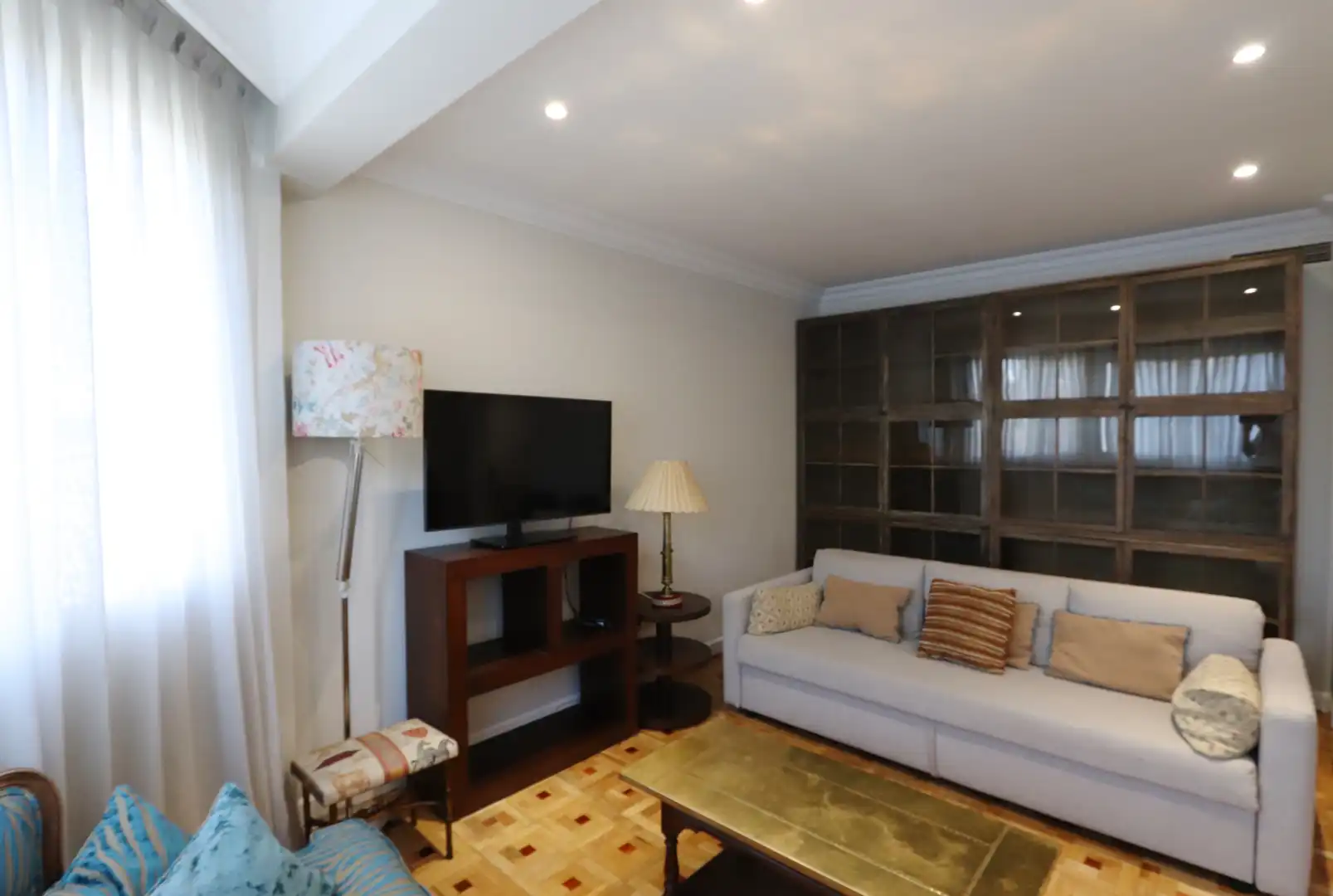 Sala de estar de Piso de alquiler en Madrid con Aire acondicionado, Calefacción y Parquet