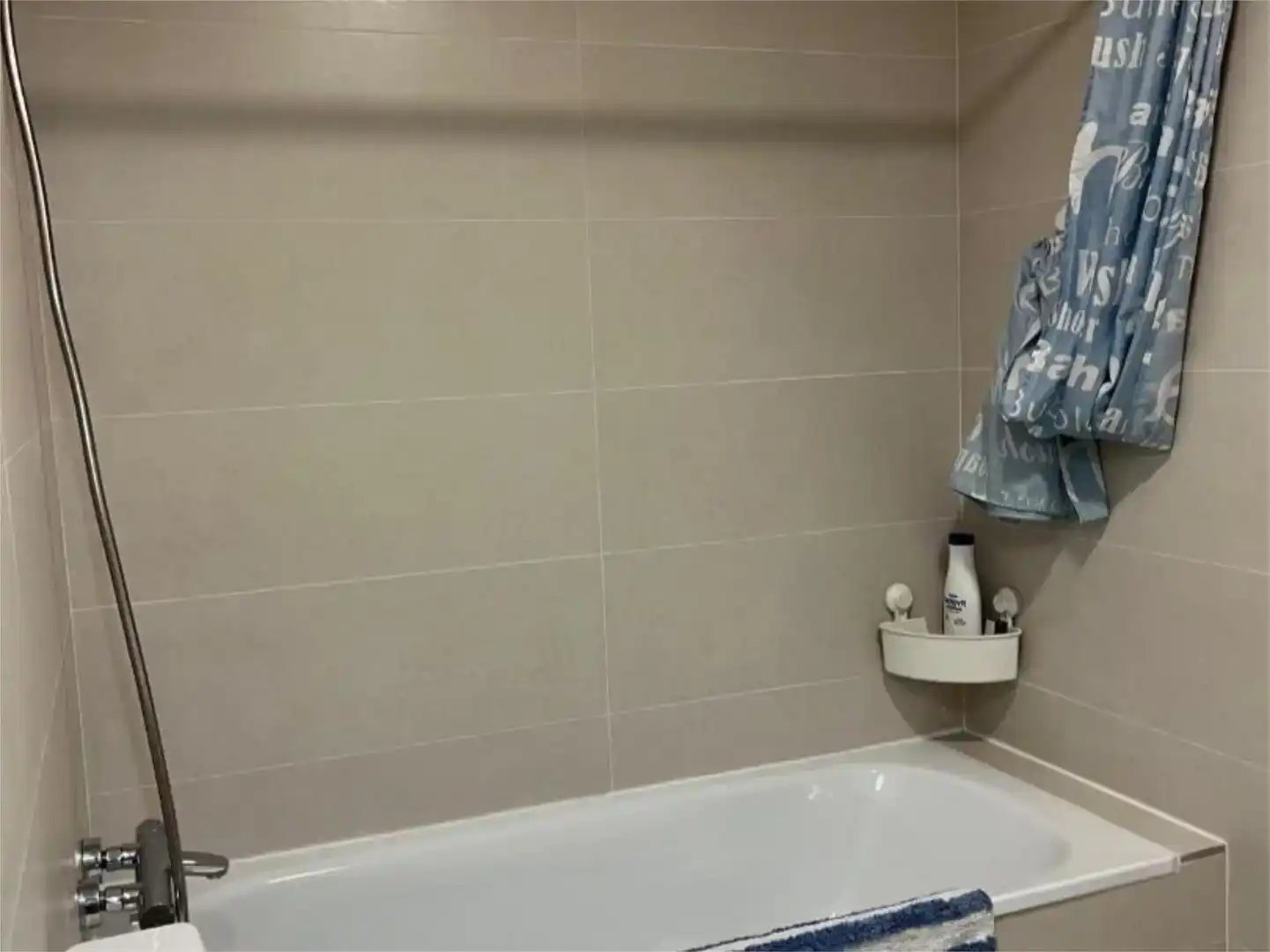 Badezimmer von Wohnung zur Miete in Santurtzi  mit Klimaanlage