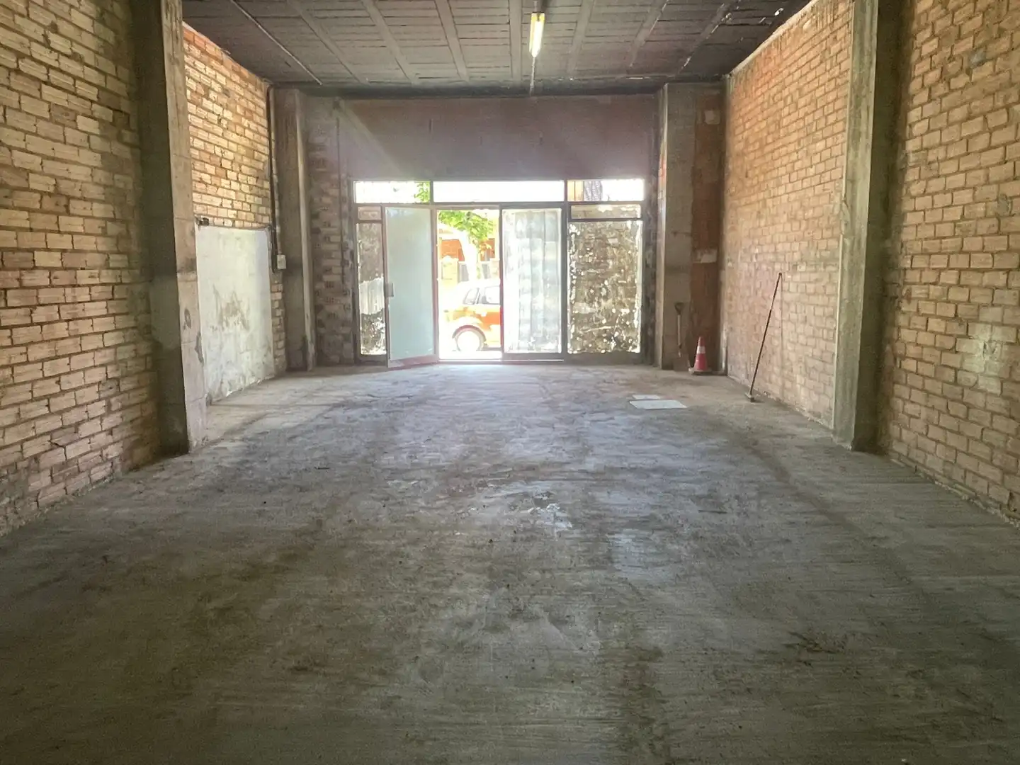 Local comercial de lloguer a Carrer Rambla de la Costa Daurada 18
