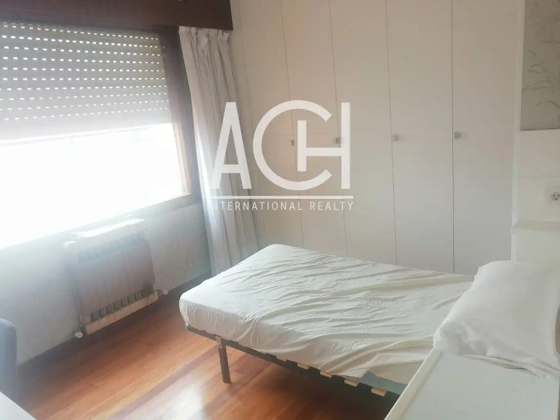 Flat for rent in CALLE JULIO URQUIJO, San Pedro de Deusto - La Ribera