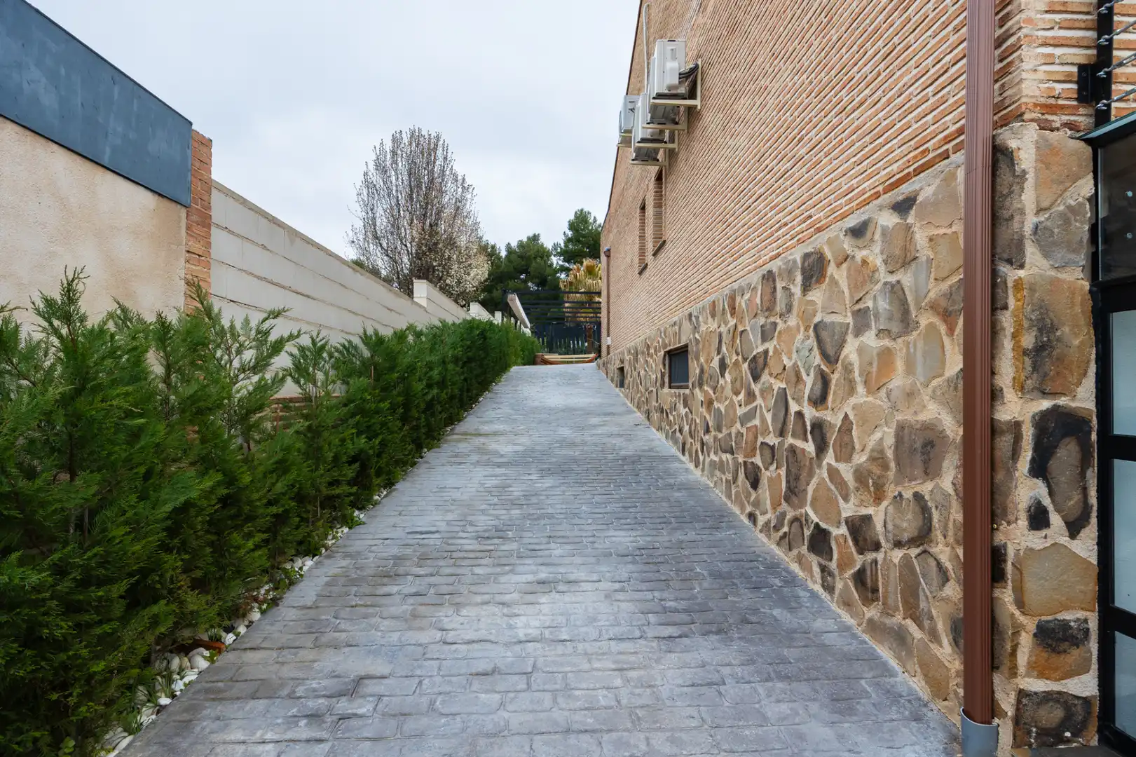 Vista exterior de Casa o chalet en venta en Layos con Aire acondicionado, Calefacción y Jardín privado