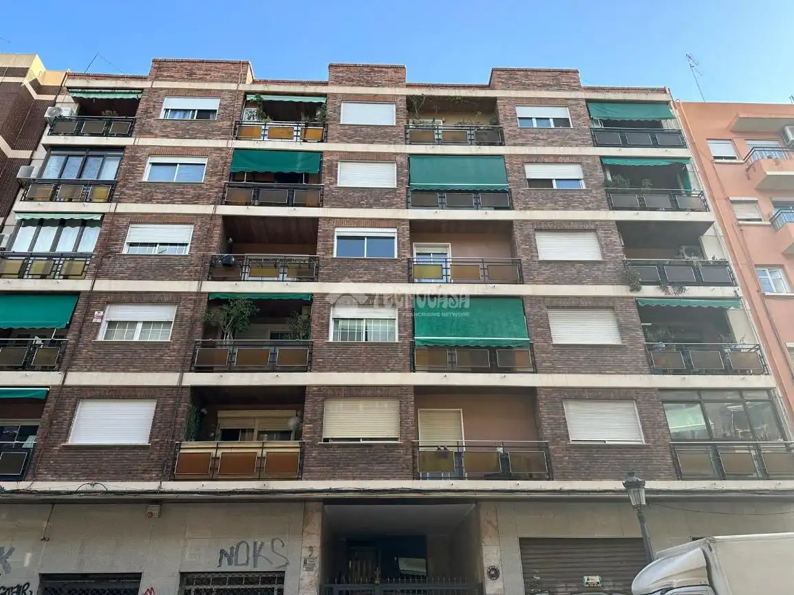 Vista exterior de Pis en venda en Valencia
