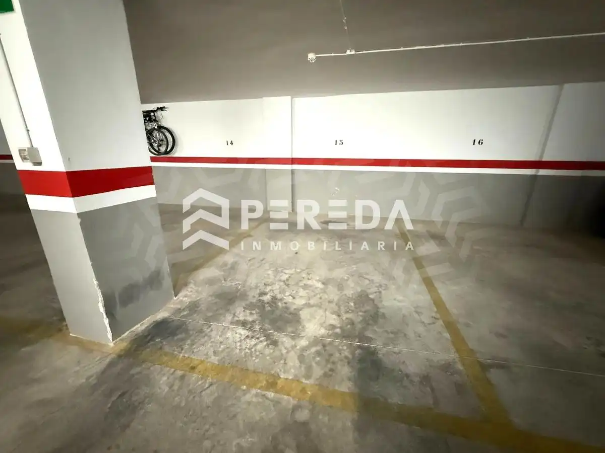 Aparcament de Apartament en venda en Roquetas de Mar