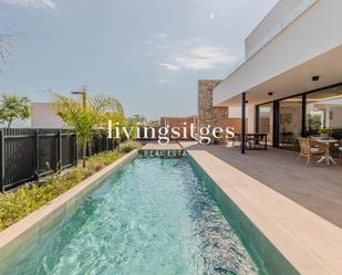 Exterior view of House or chalet to rent in Sitges  with Air Conditioner, Terrace and Swimming Pool