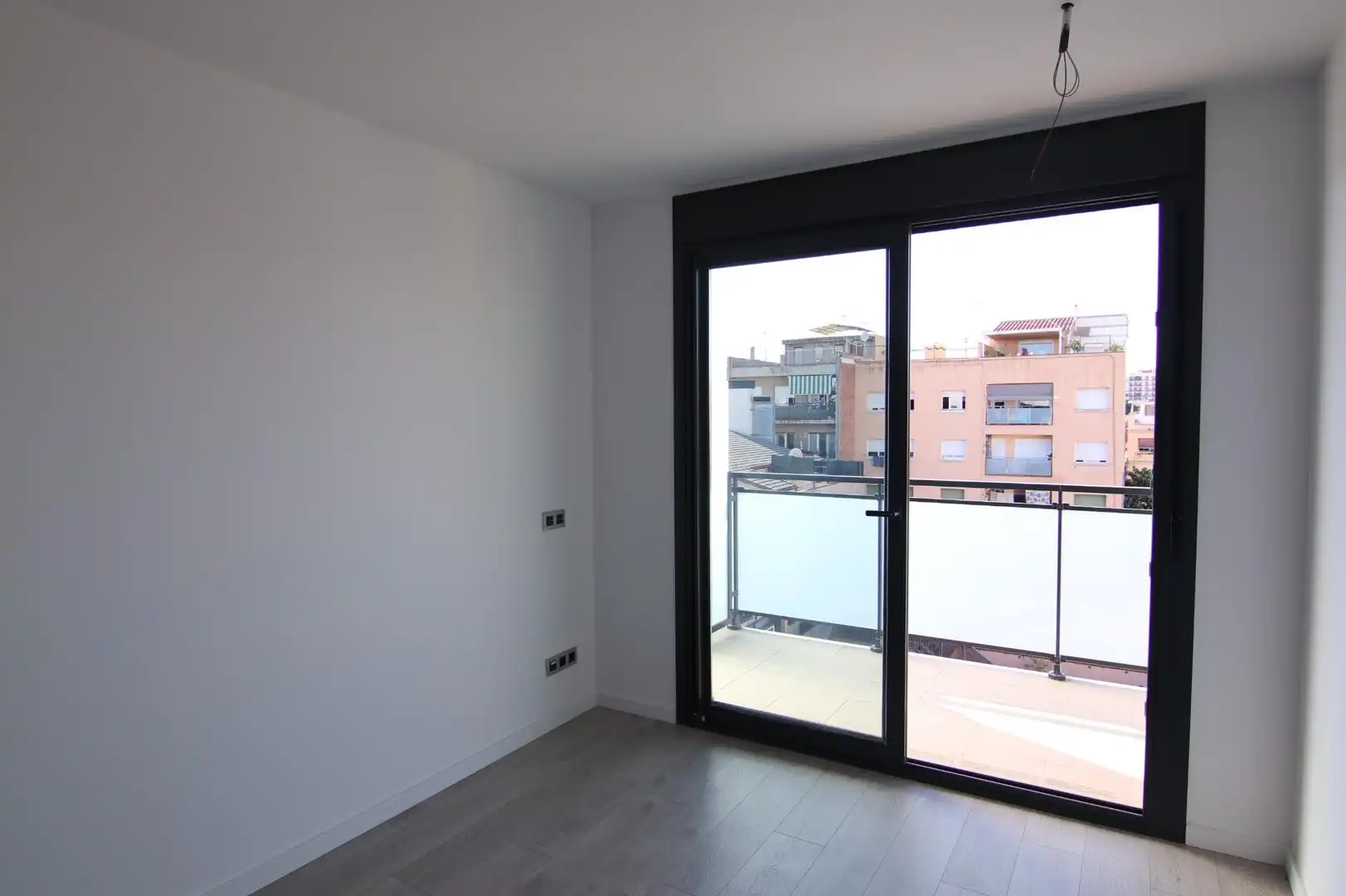 Balcony of Flat for rent in Sabadell  with Air Conditioner, Heating and Parquet flooring