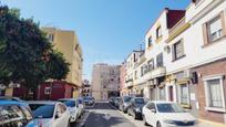 Exterior view of Single-family semi-detached for sale in  Sevilla Capital