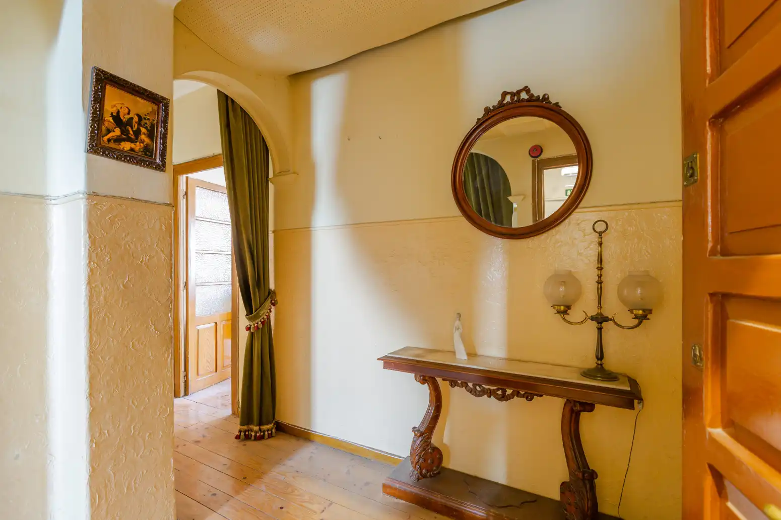 Piso en venta en  Pamplona / Iruña con Parquet y Balcón
