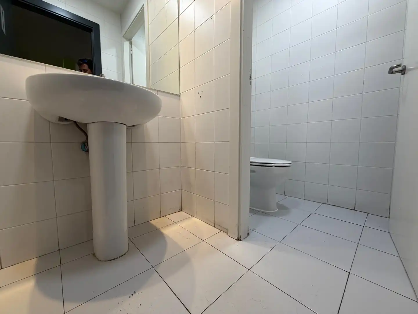 Baño de Local de alquiler en Seseña con Aire acondicionado