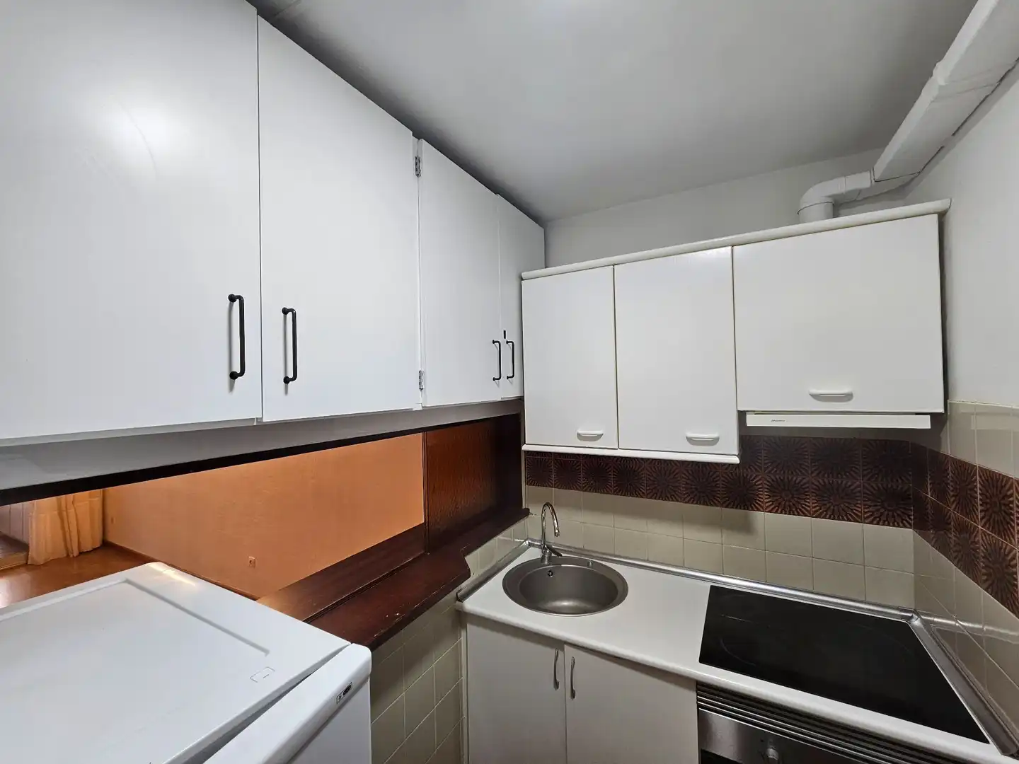 Cuina de Apartament de lloguer en Madrid amb Aire condicionat, Calefacció i Terrassa